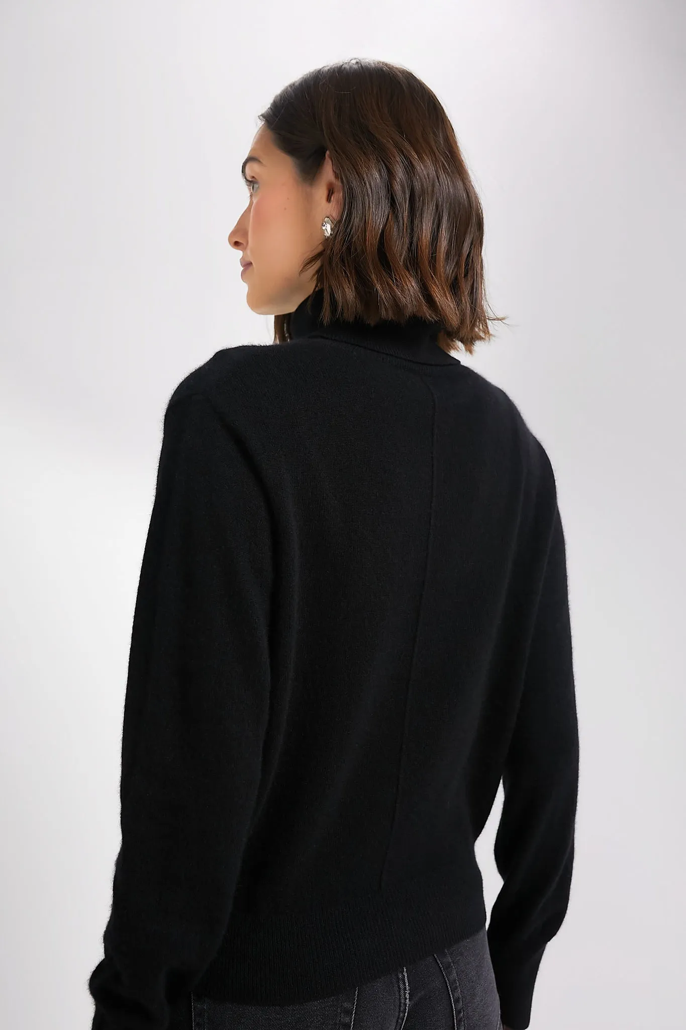 Black Cashmere Turtleneck Sweater