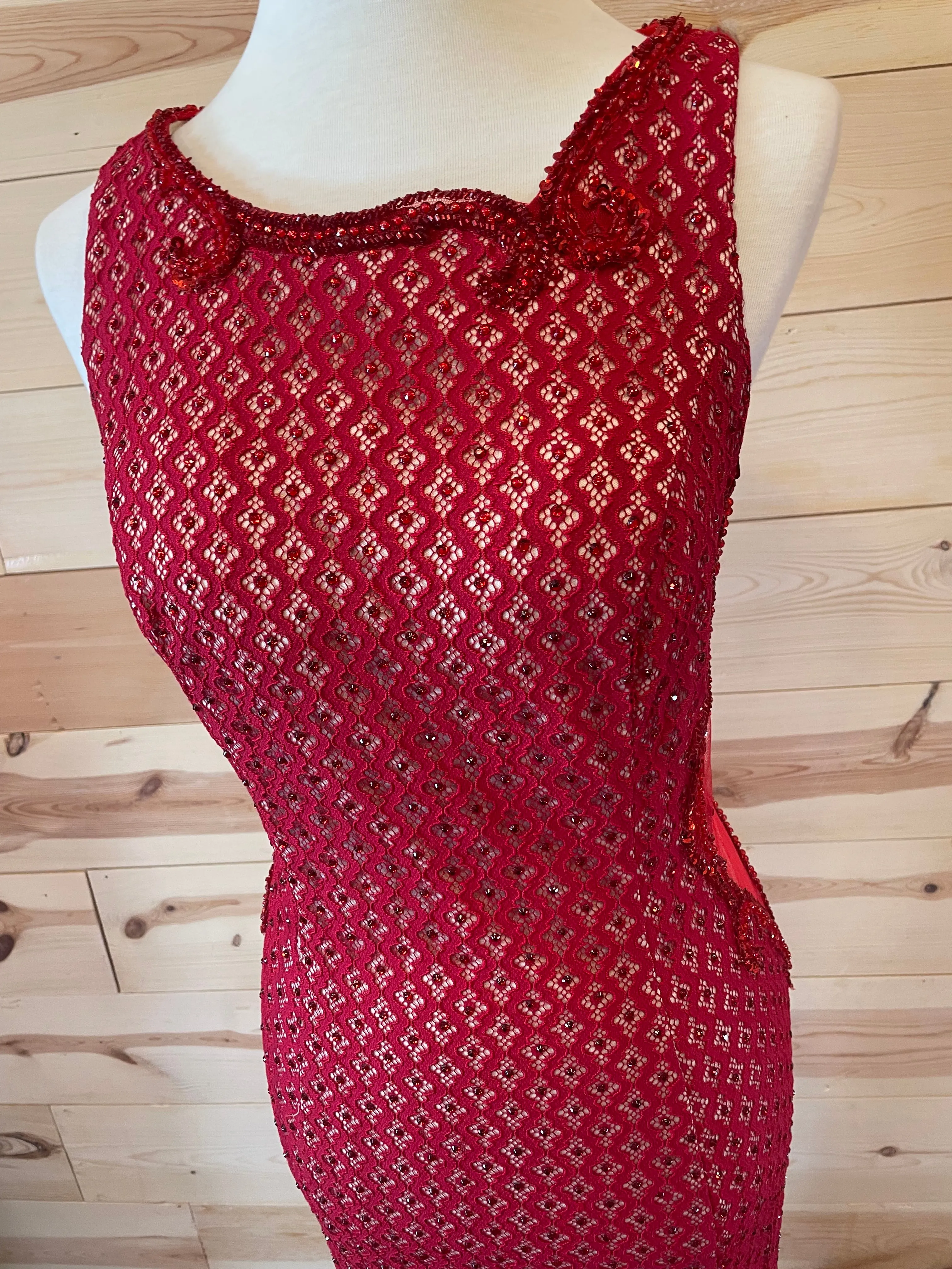 Dave & Johnny Red Lace Sleeveless Long Dress Womens size 13/14 formal