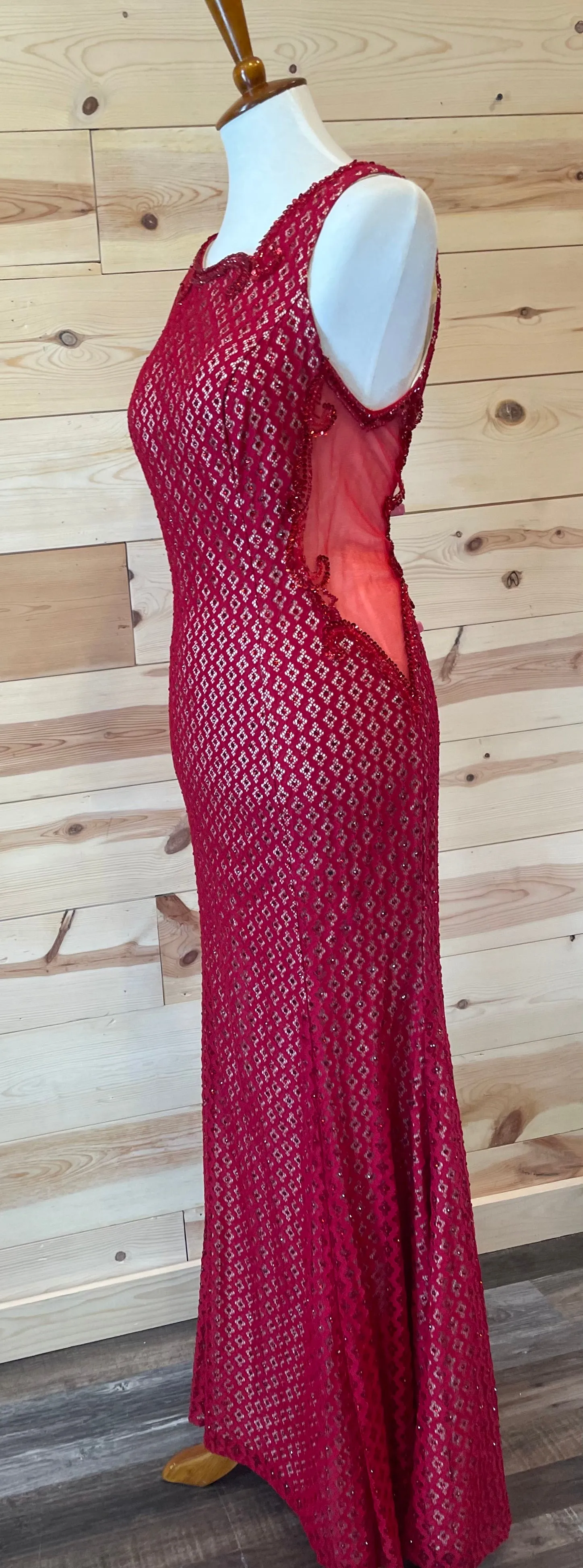 Dave & Johnny Red Lace Sleeveless Long Dress Womens size 13/14 formal