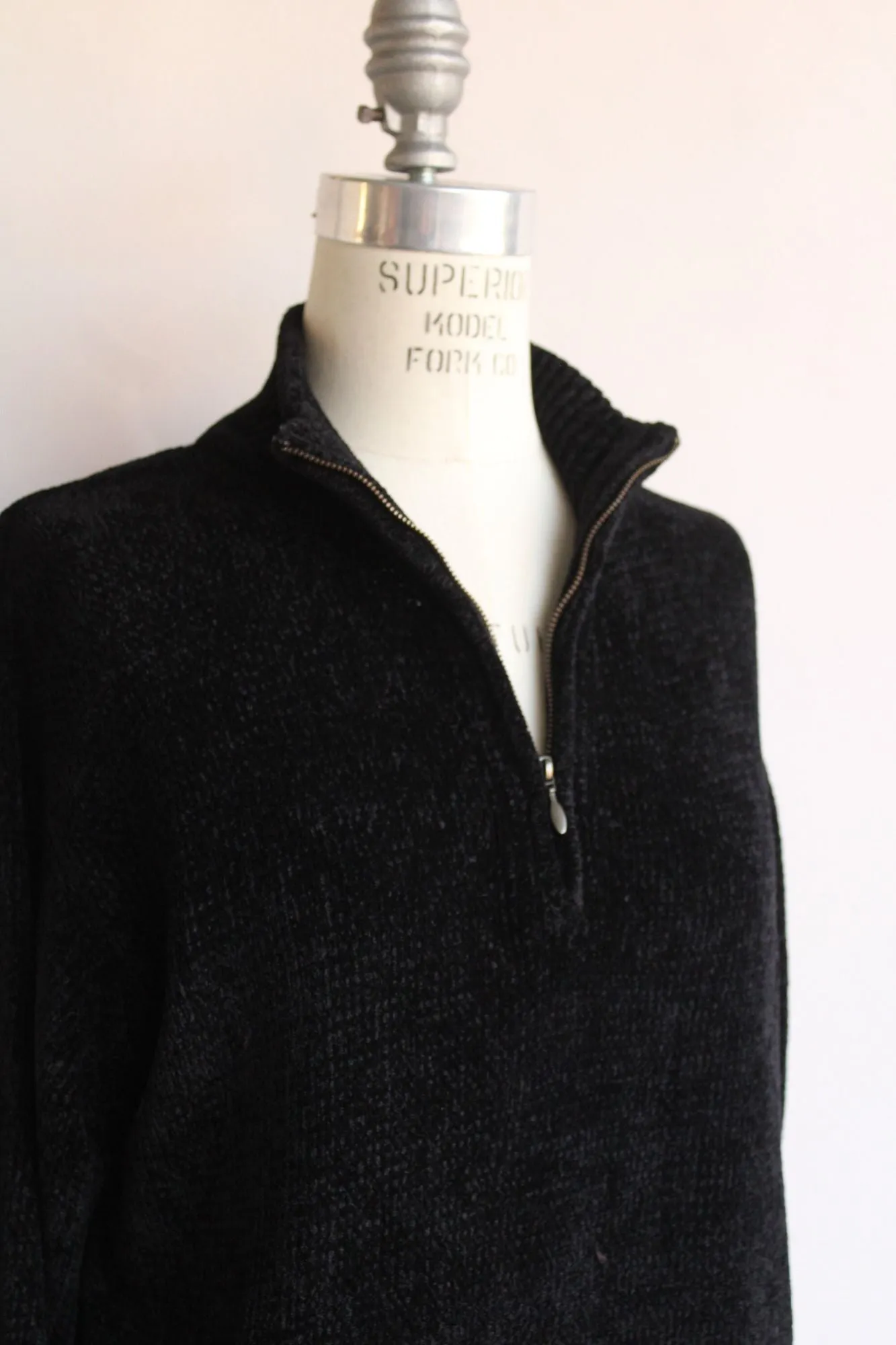 Vintage 1990s 2000s Black Chenille Sweater