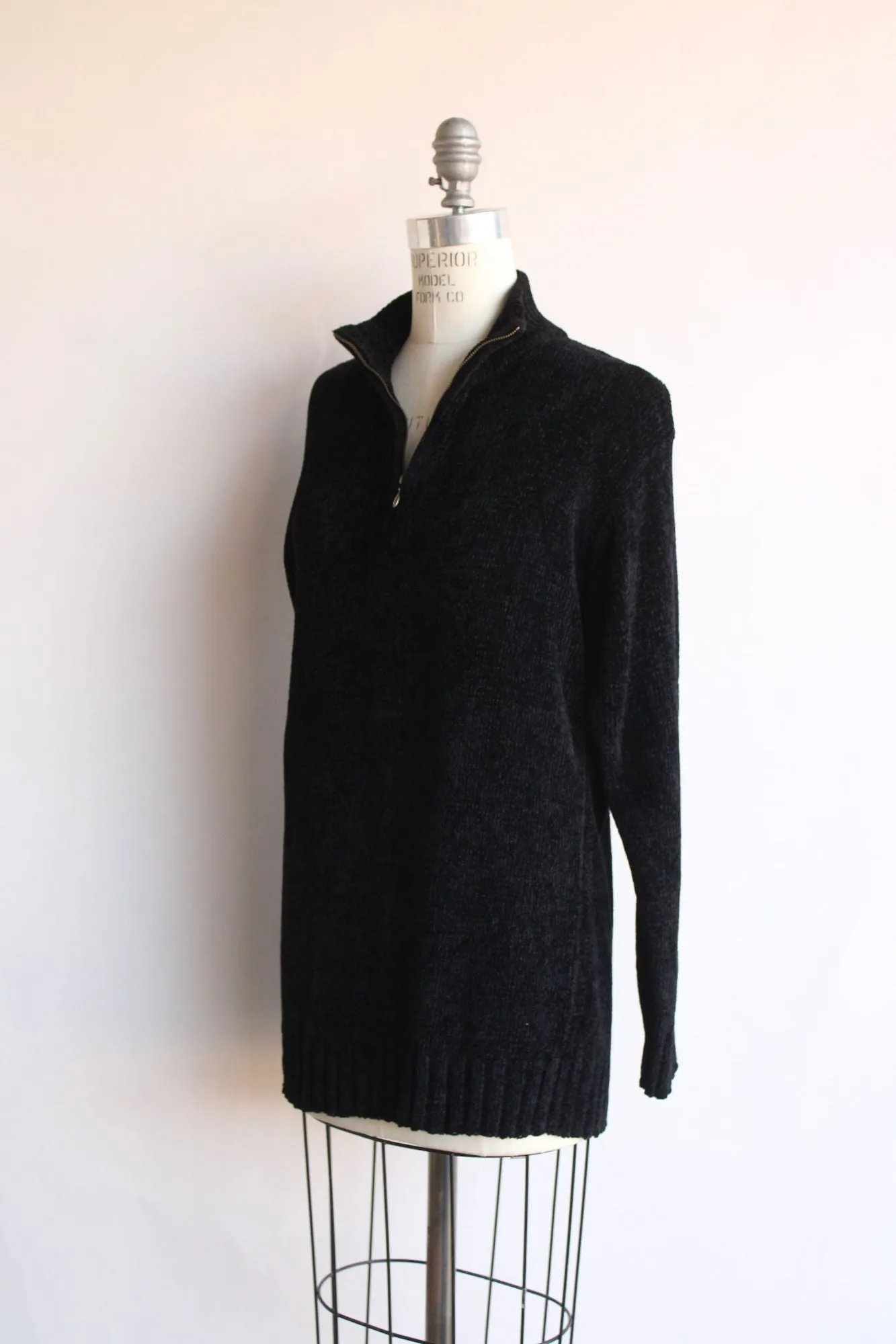 Vintage 1990s 2000s Black Chenille Sweater