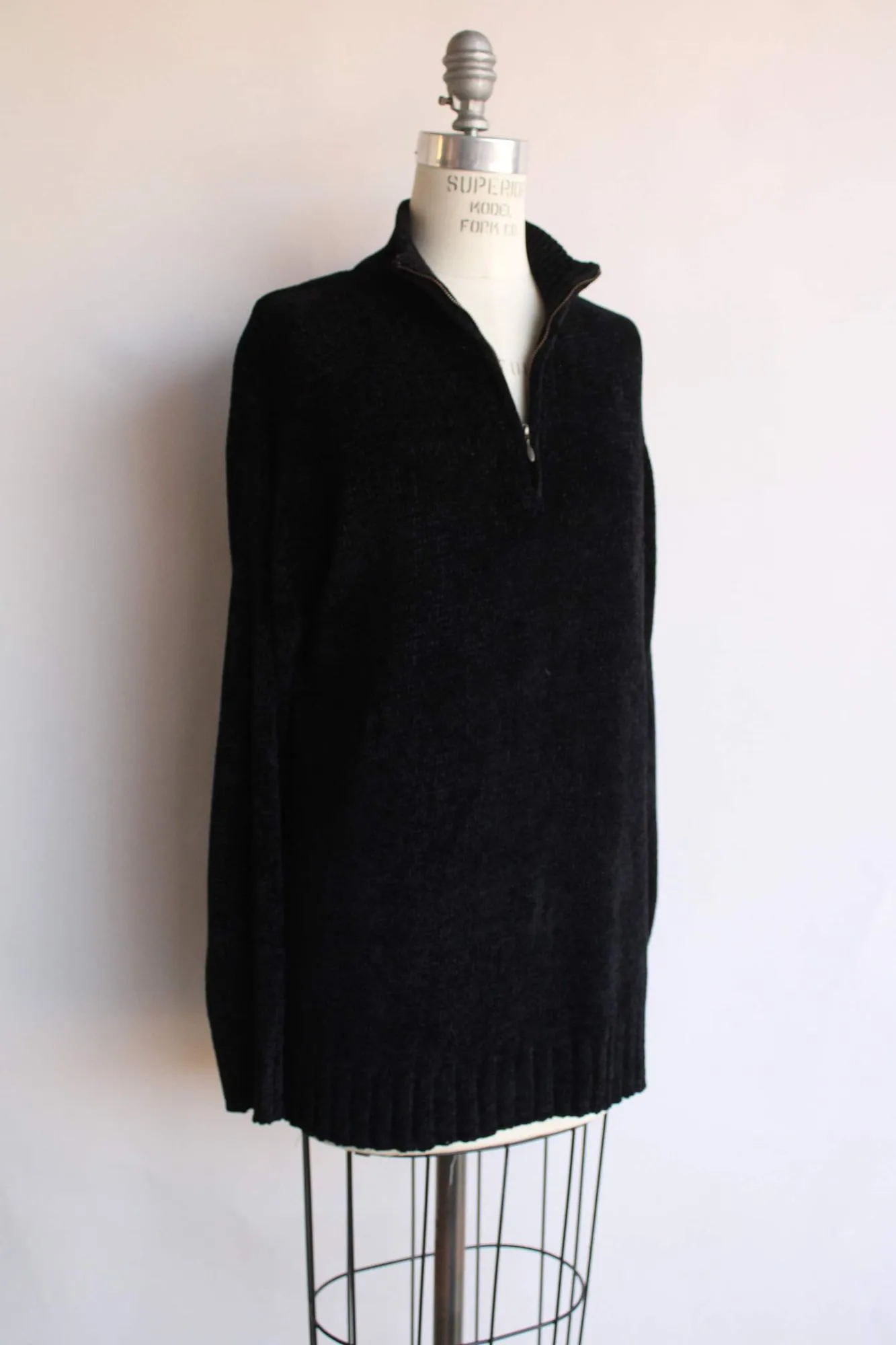 Vintage 1990s 2000s Black Chenille Sweater