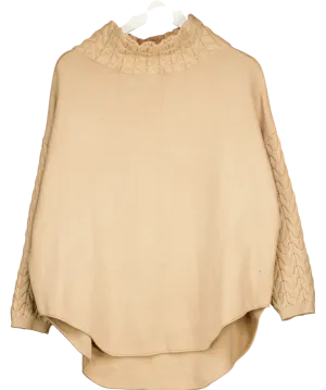 Y London Tanya – Cable Knit Turtleneck Sweater In Beige No Size